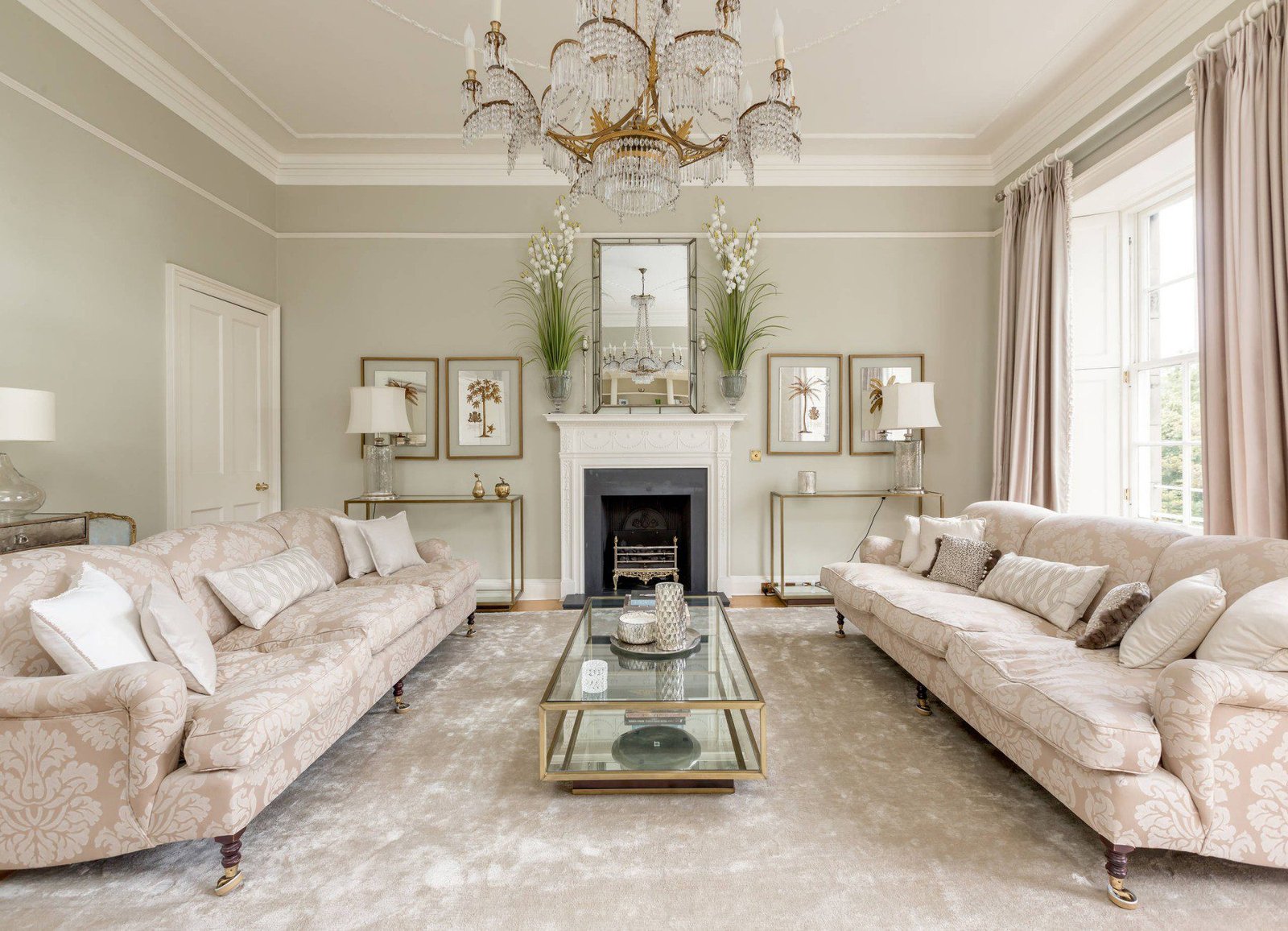 Classic crystal chandelier hanging in a luxurious dining room, highlighting sparkling glass details and timeless craftsmanship.