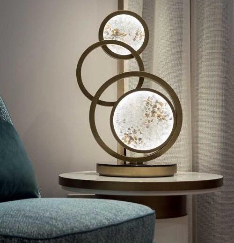 Golden Ring Patterned Bedside Lamp