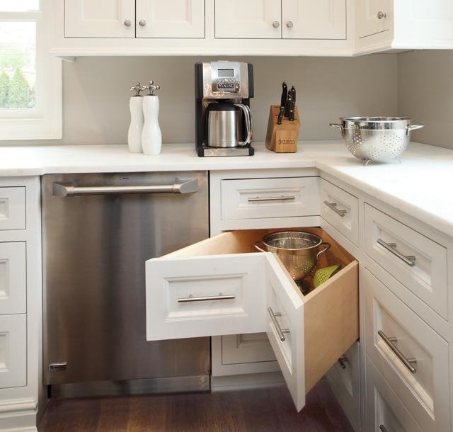 Cabinet Corner Kitchen_YOLO_Design