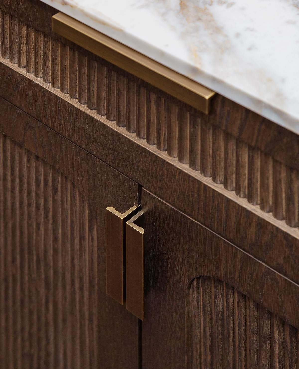 Wood Veneer Cabinets_5